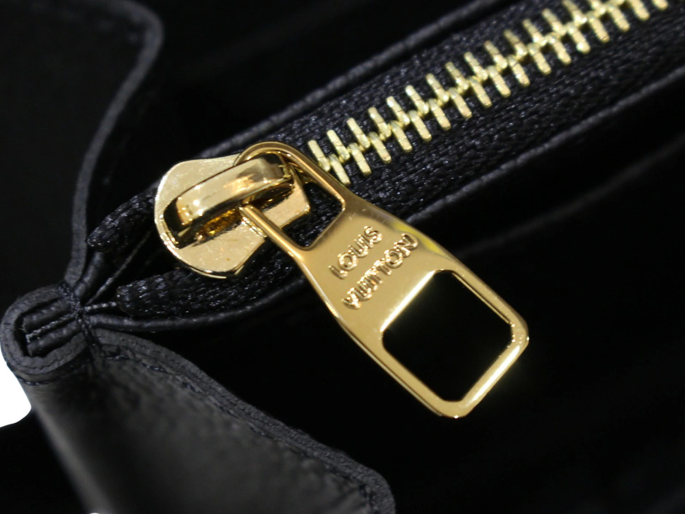LOUIS VUITTON Portefeuille Sarah Monogram Empreinte Noir Black Long Wallet Flap